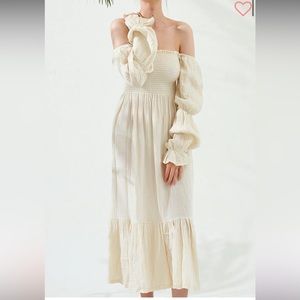 Nothing Fits But - Yuki Dress in Eggshell XL. LIKE NEW